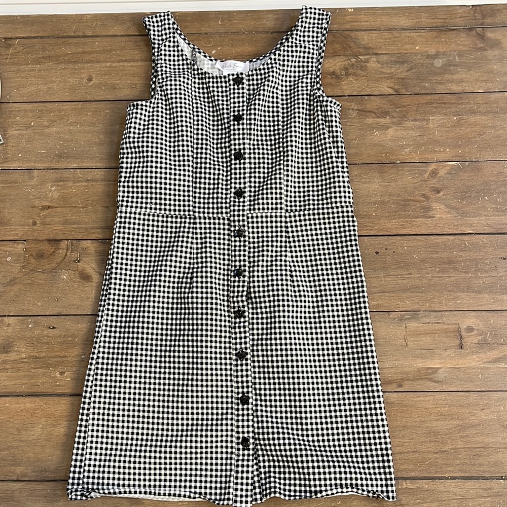 3/$15 Girls gingham button up dress. Medium